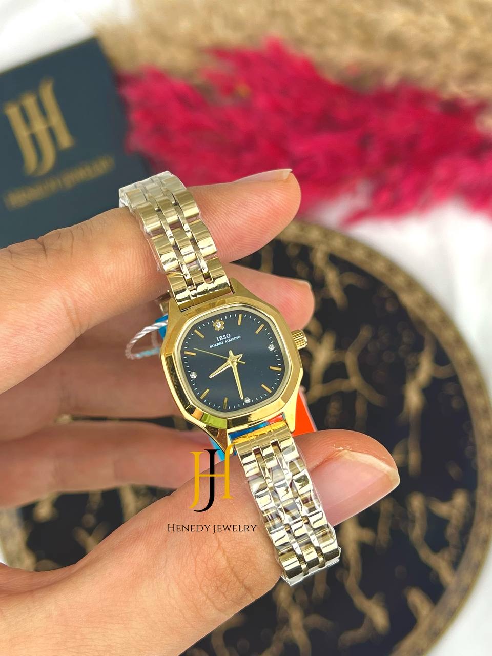 ساعه ابسو شكل سداسي مينا اسود