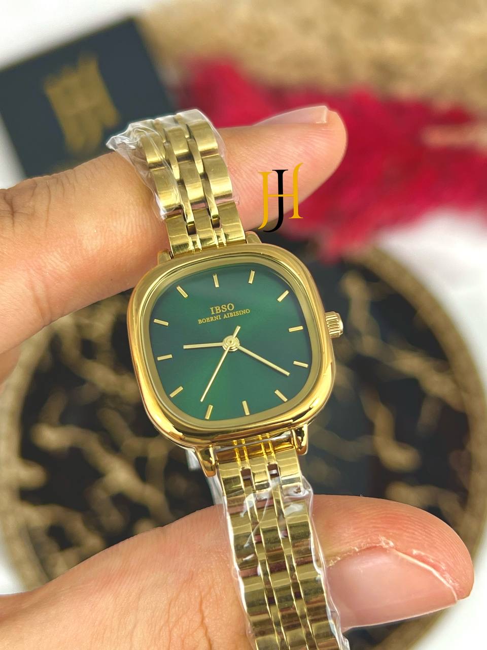 ساعه ابسو مينا زيتي